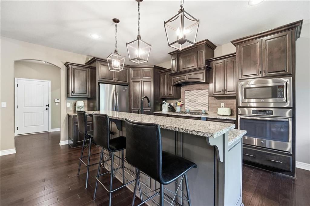404 SE Mill Creek Drive — photo 14