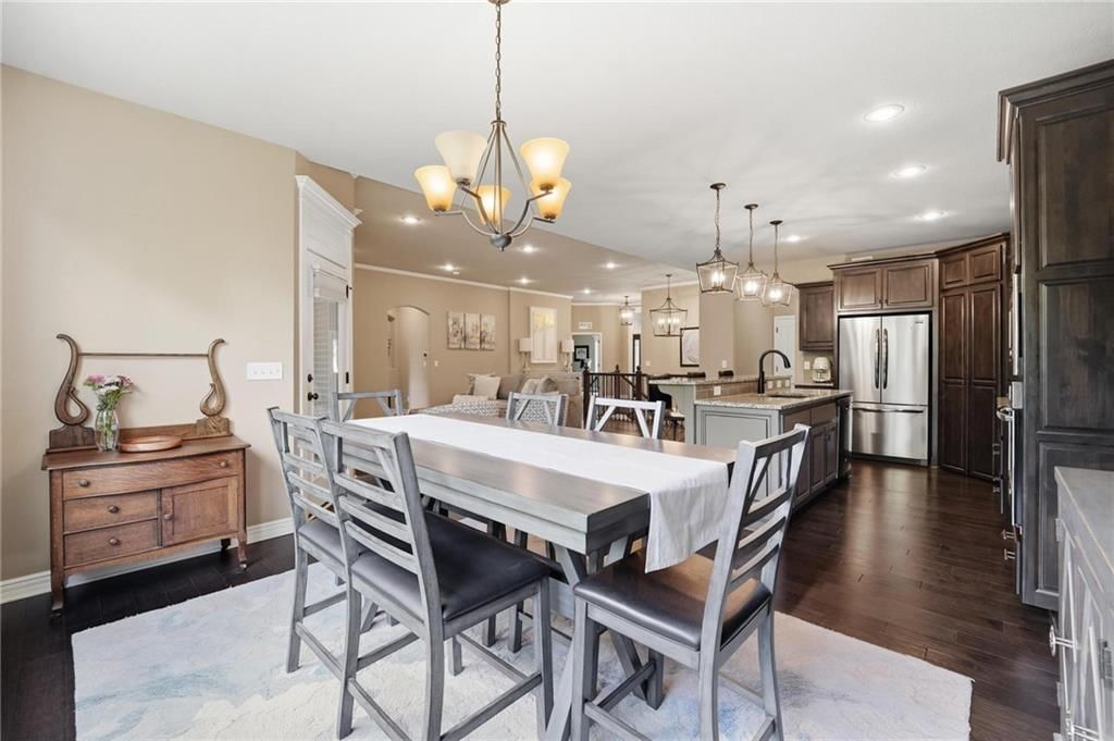 404 SE Mill Creek Drive — photo 23