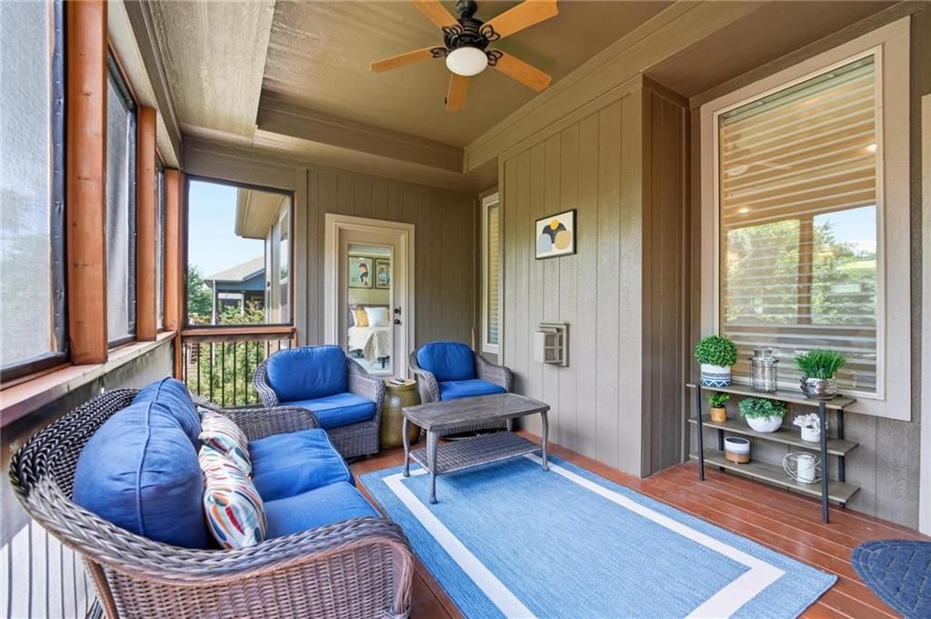 404 SE Mill Creek Drive — photo 30