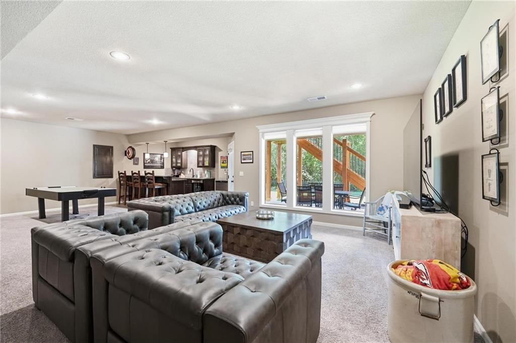 404 SE Mill Creek Drive — photo 45
