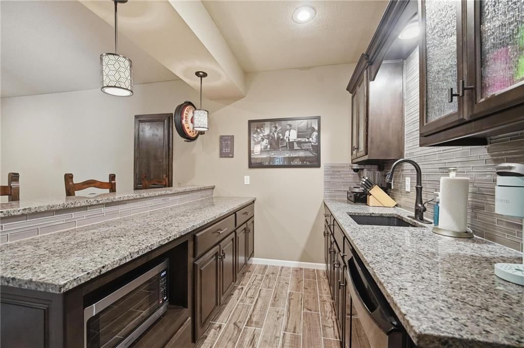 404 SE Mill Creek Drive — photo 53