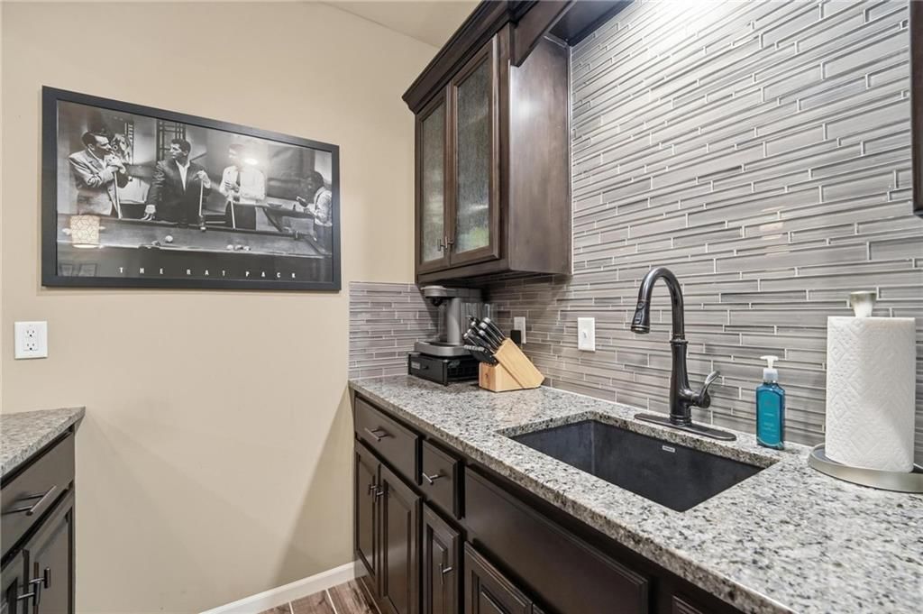 404 SE Mill Creek Drive — photo 54