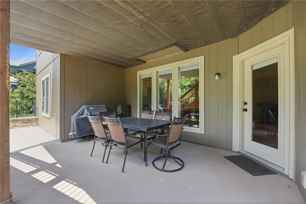404 SE Mill Creek Drive — photo 56
