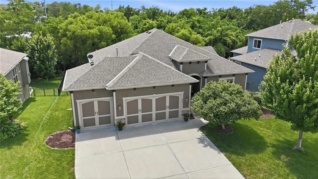 404 SE Mill Creek Drive — photo 81