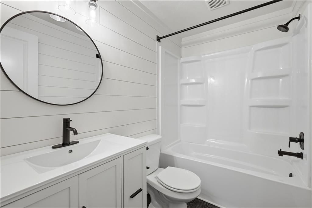2405 NE Adams Dairy Road — photo 32