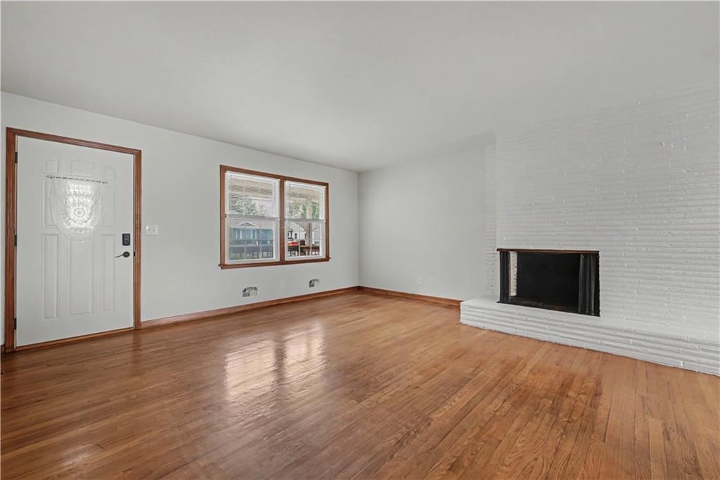 5115 N Cypress Avenue — photo 5