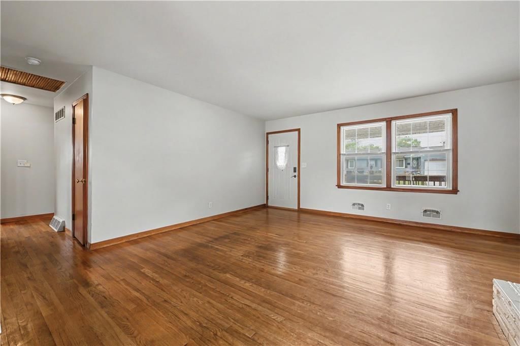 5115 N Cypress Avenue — photo 6
