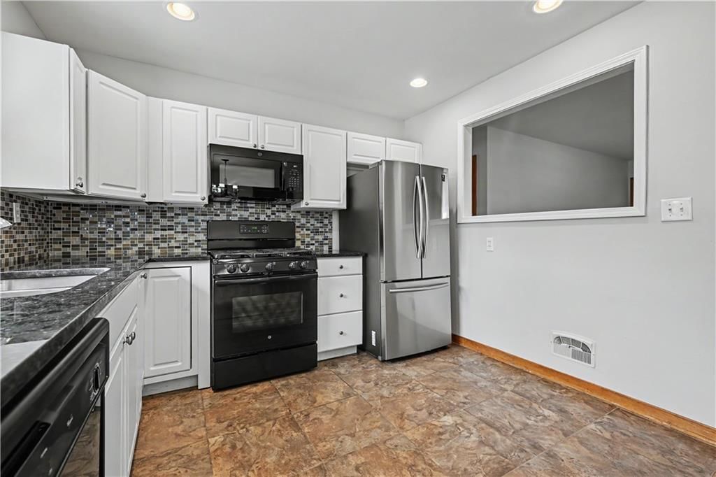 5115 N Cypress Avenue — photo 11