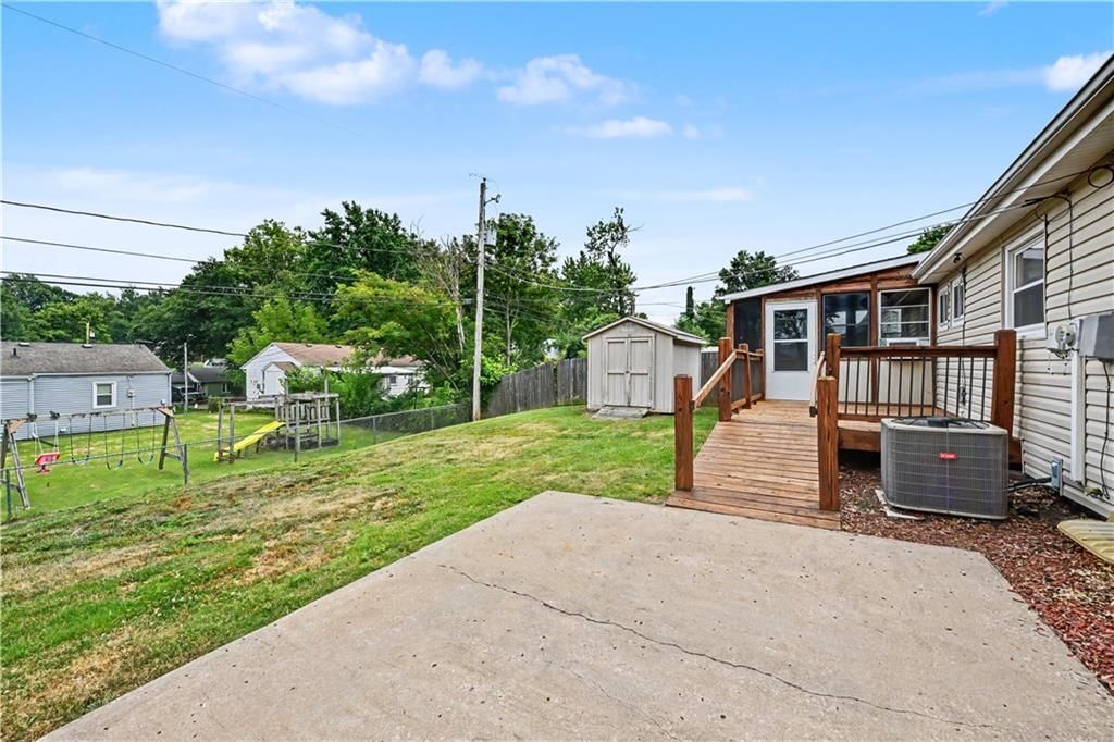 5115 N Cypress Avenue — photo 24