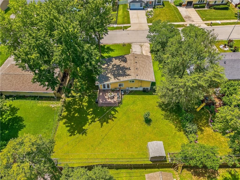7006 NW 77th Street — photo 33