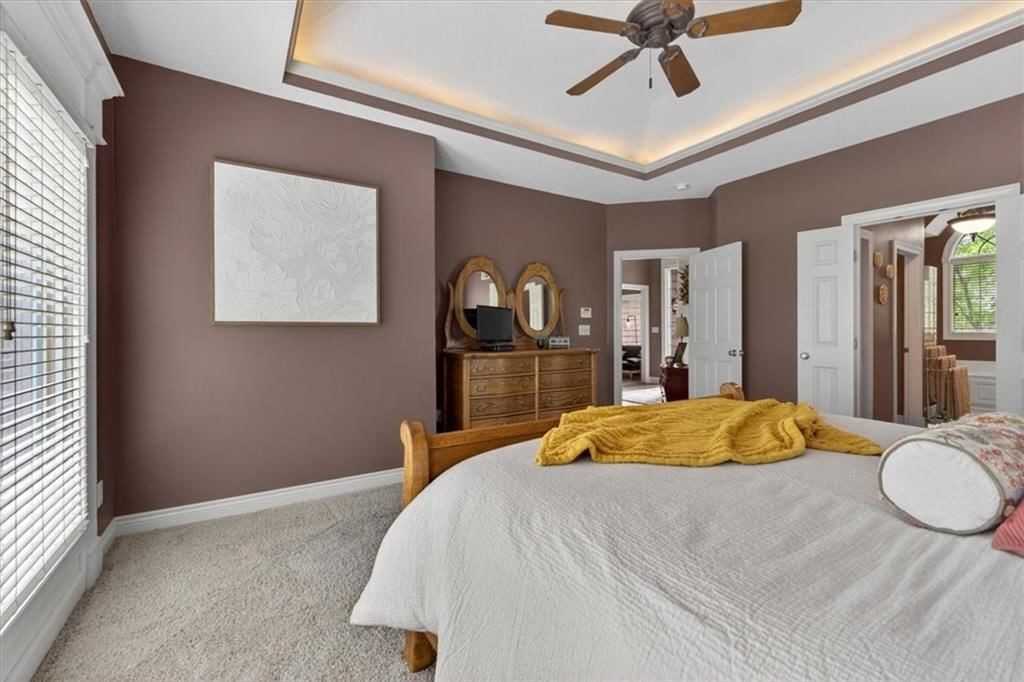 Photo 24 of 66 - 9406 Pleasant Avenue, Kansas City, MO 64138