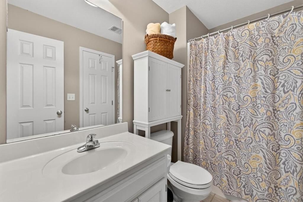 Photo 41 of 66 - 9406 Pleasant Avenue, Kansas City, MO 64138