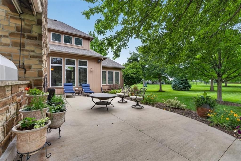 Photo 46 of 66 - 9406 Pleasant Avenue, Kansas City, MO 64138