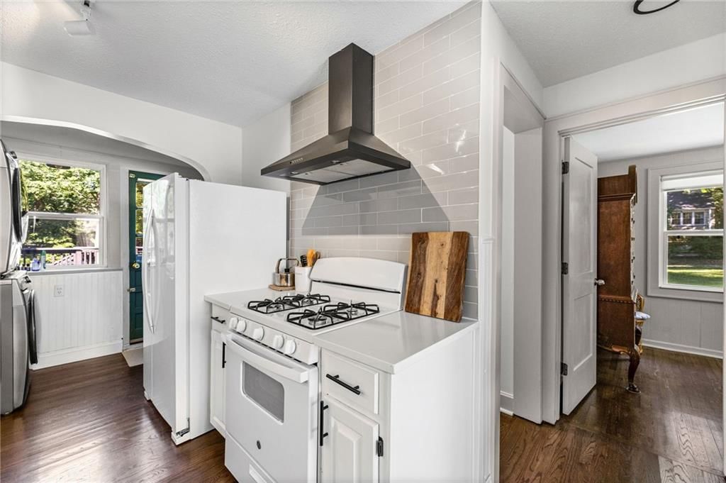 7730 Hardy Street — photo 22