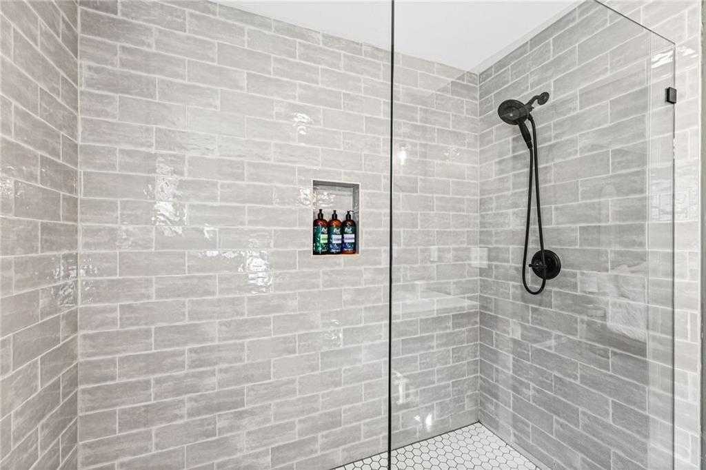 7730 Hardy Street — photo 40