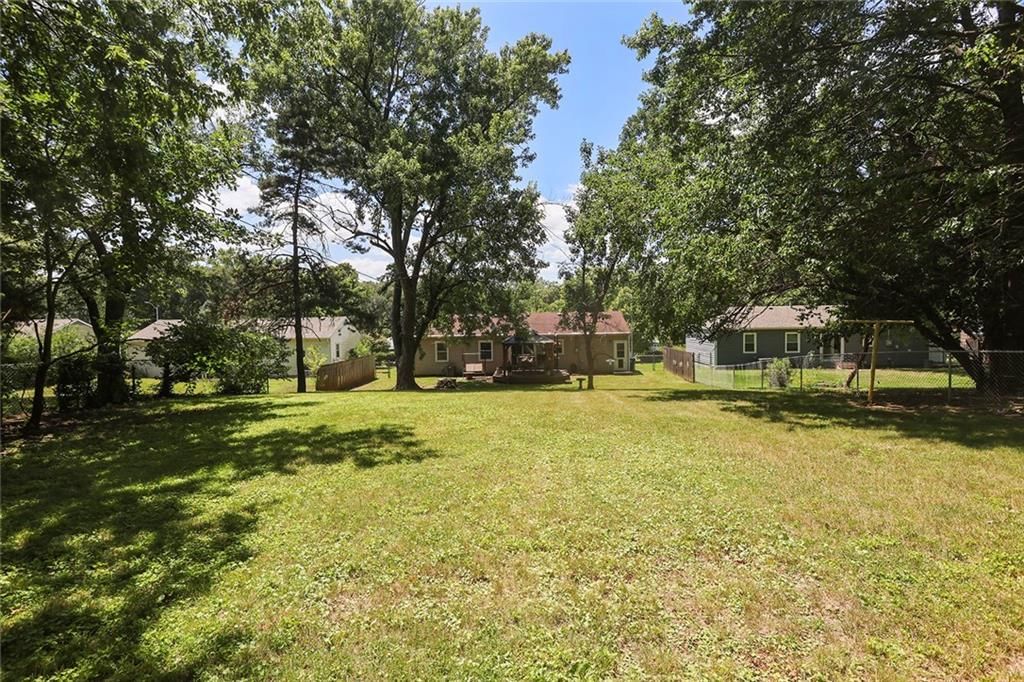8001 Reeds Road — photo 25