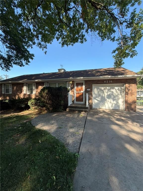 4216 S Pleasant Street — photo 1