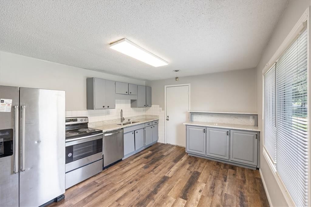 1618 S McCoy Street — photo 10
