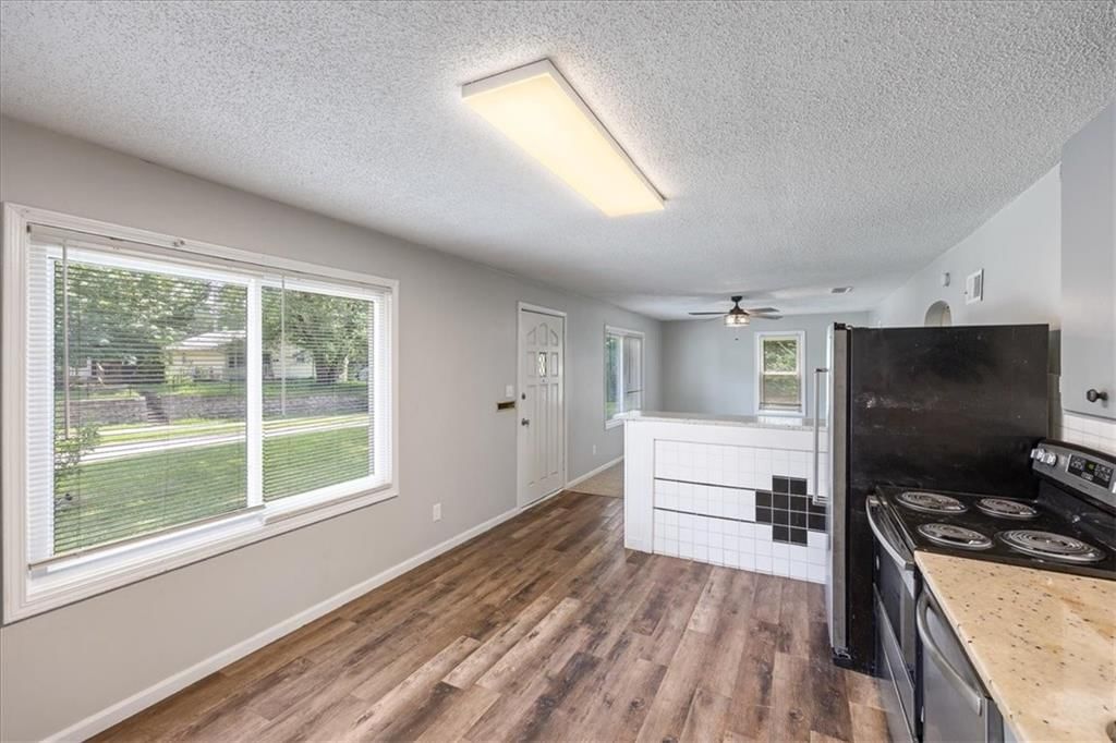 1618 S McCoy Street — photo 12