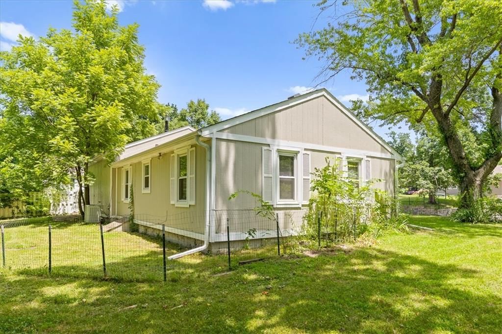 1618 S McCoy Street — photo 25