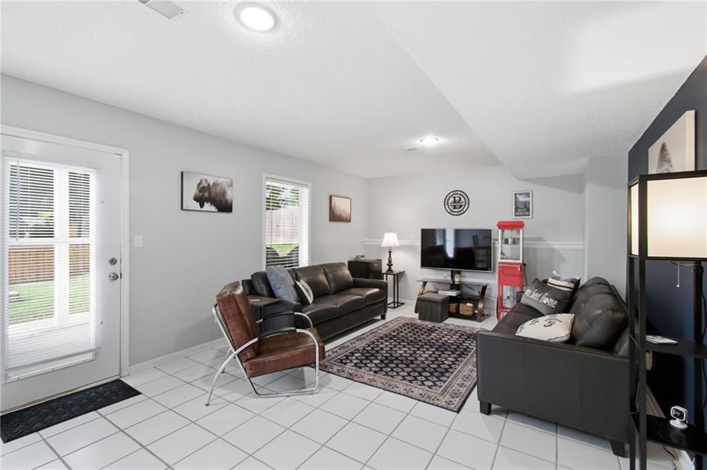 6453 N Amoret Avenue — photo 24
