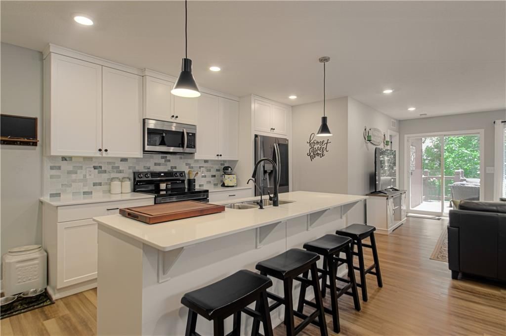 1410 Camden Court — photo 9