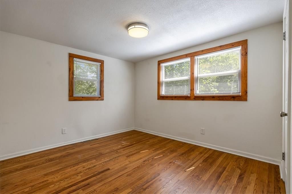 2918 S 9th Place — photo 10