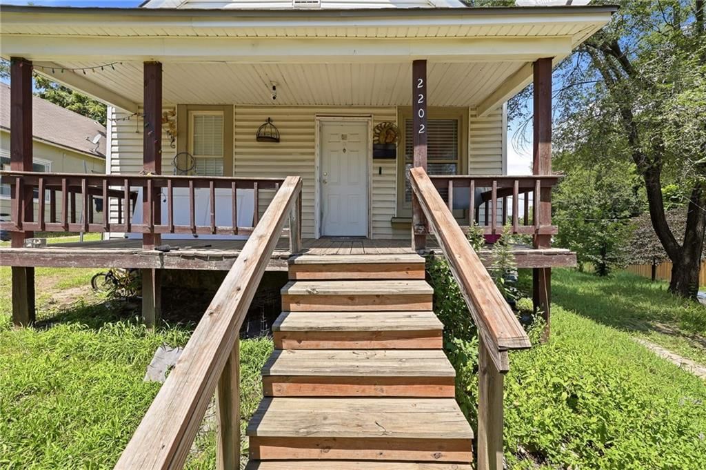2202 Wood Avenue — photo 4