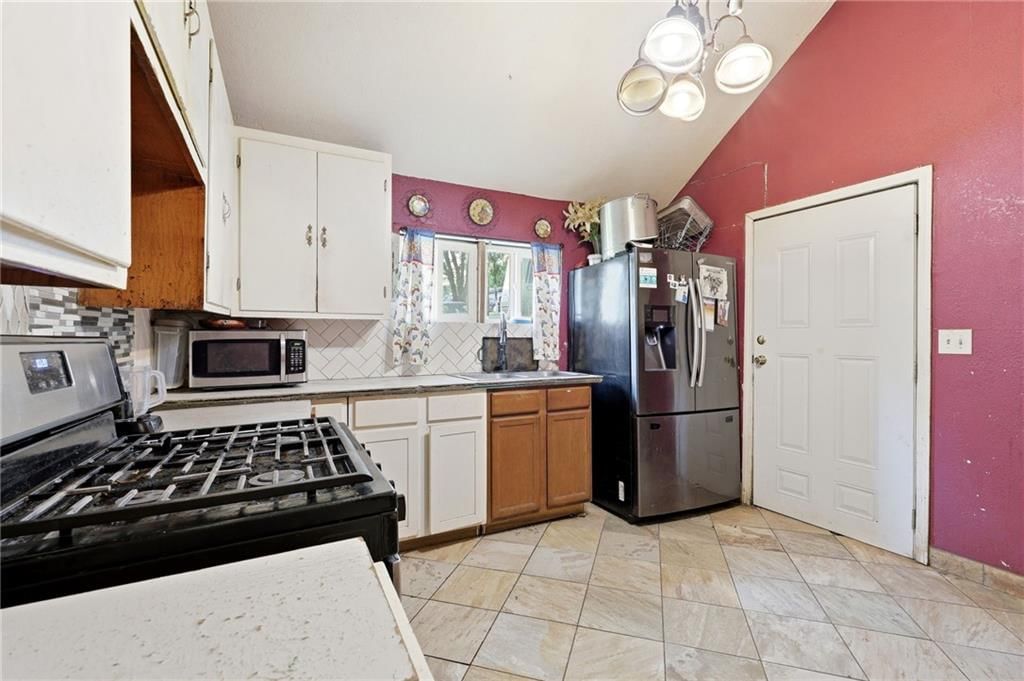 2202 Wood Avenue — photo 19