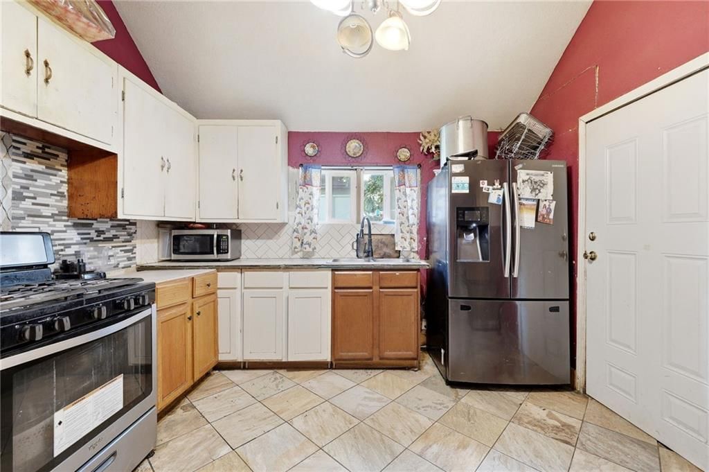 2202 Wood Avenue — photo 20