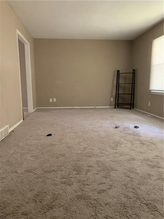 11718 Fuller Avenue — photo 3