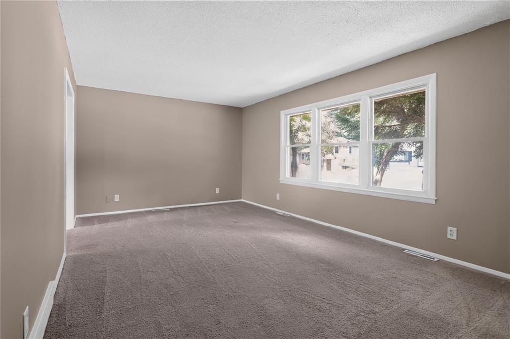 11718 Fuller Avenue — photo 11