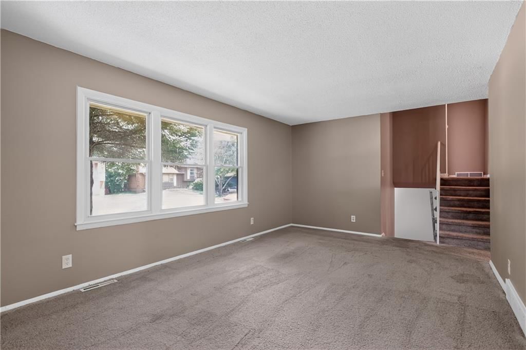 11718 Fuller Avenue — photo 12