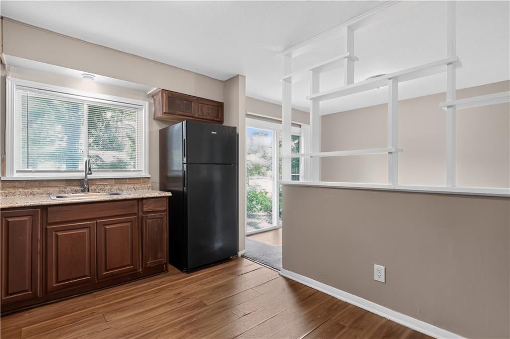 11718 Fuller Avenue — photo 17