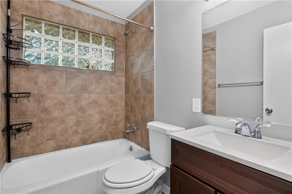 11718 Fuller Avenue — photo 29