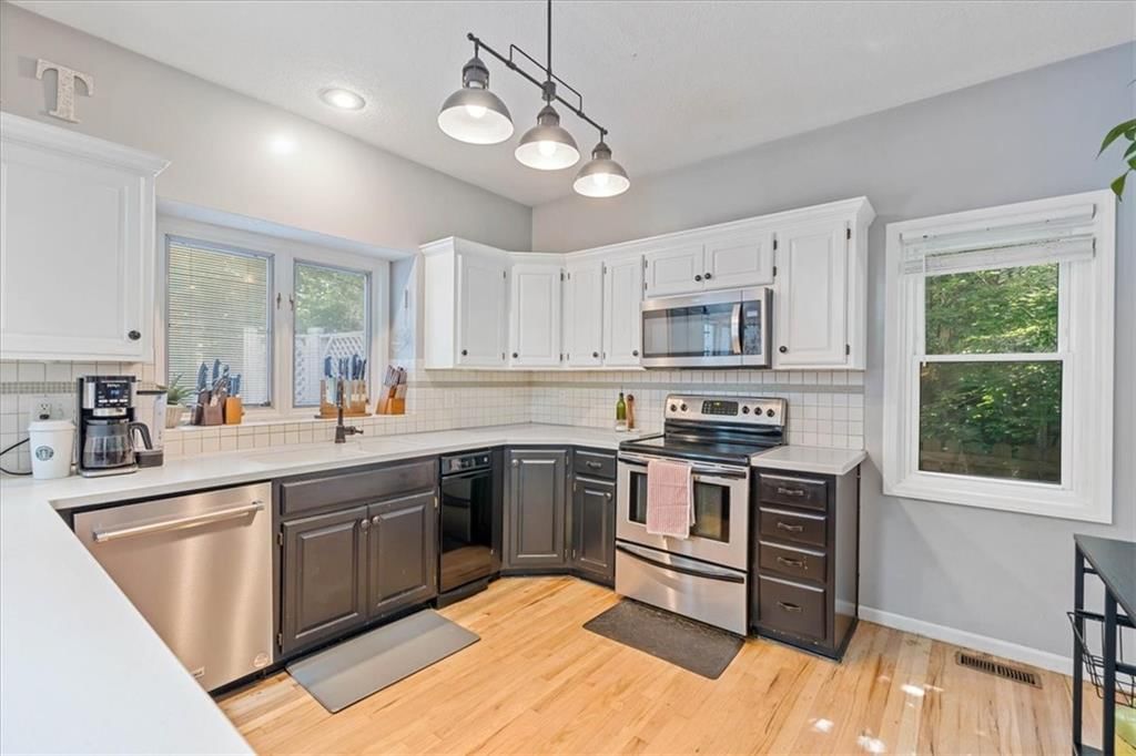 2925 NW Westbrooke Circle — photo 9