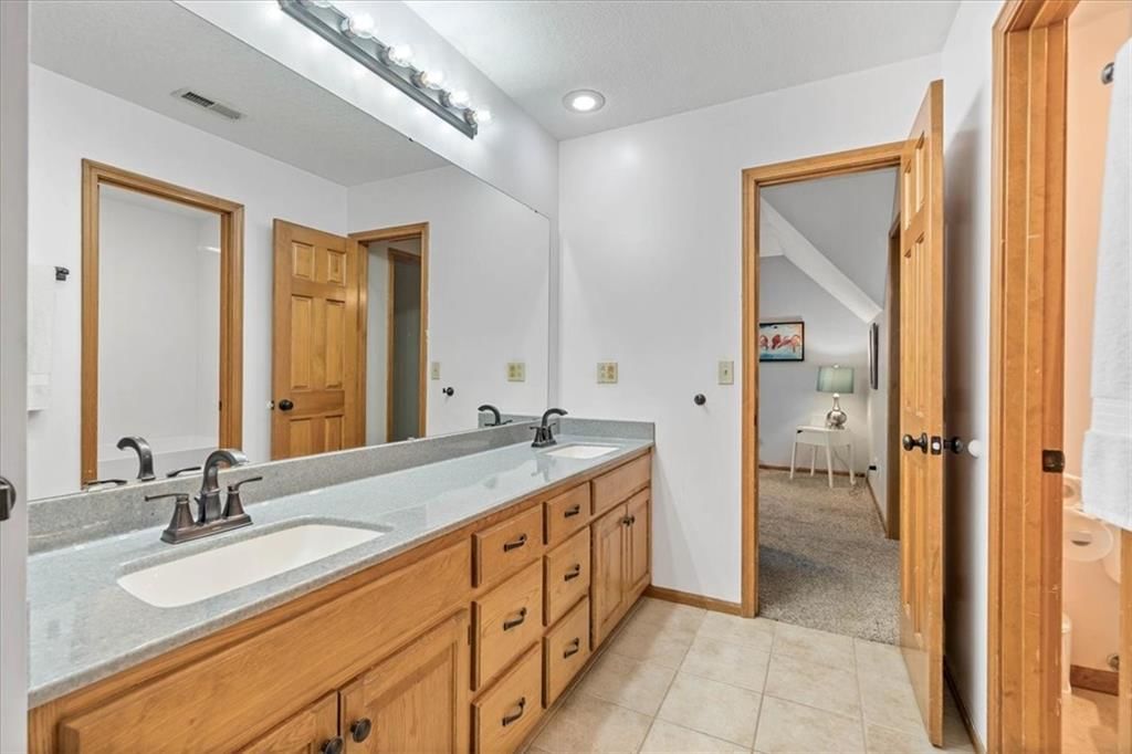 2925 NW Westbrooke Circle — photo 17