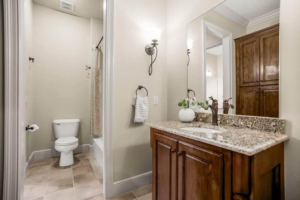 2846 W 137th Terrace — photo 36