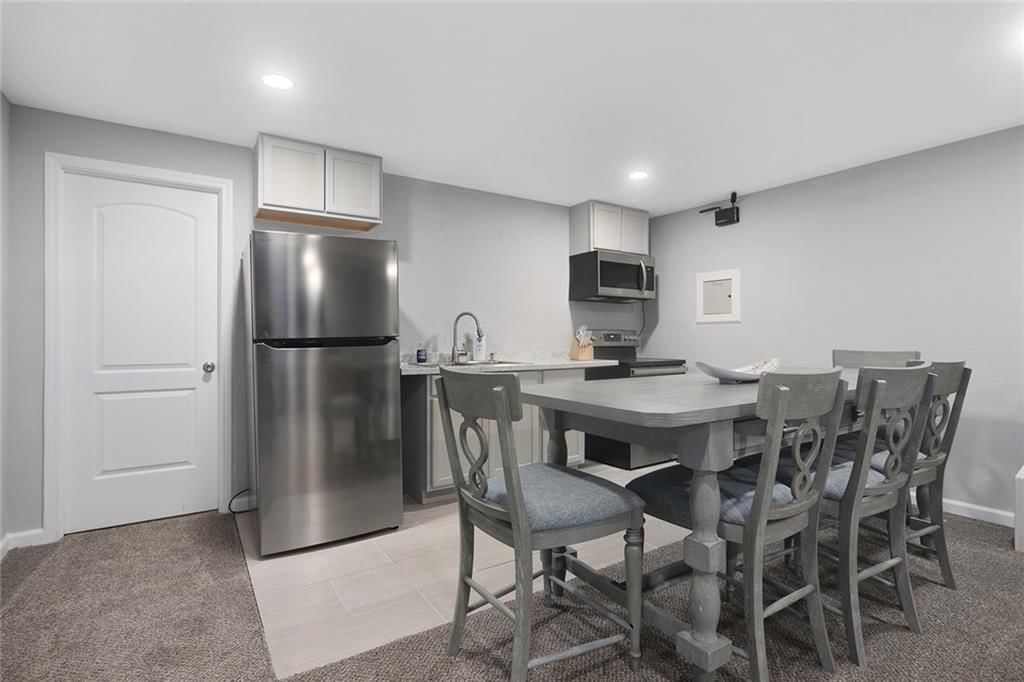 835 NE Lone Hill Drive — photo 28