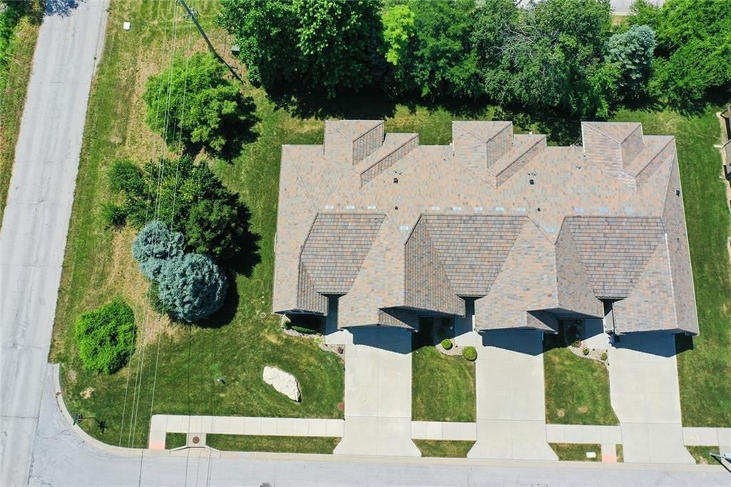 835 NE Lone Hill Drive — photo 37