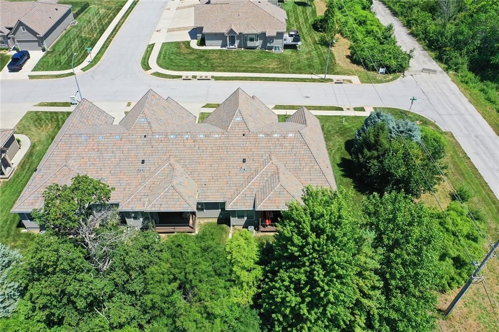 835 NE Lone Hill Drive — photo 38