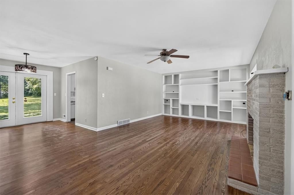 11703 E 39th Street — photo 6