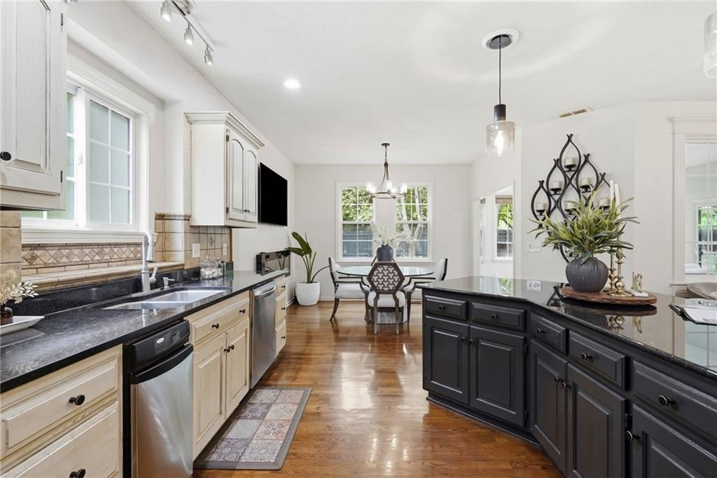 11813 W 138th Street — photo 10