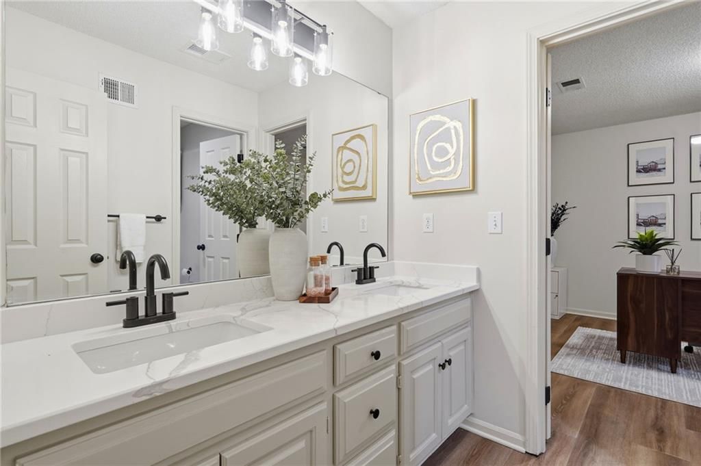 11813 W 138th Street — photo 16