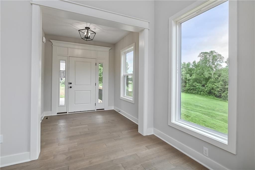 23811 W 59th Terrace — photo 4
