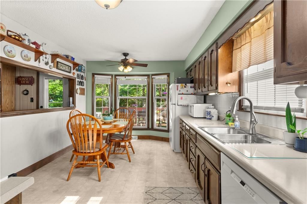 404 NE Locust Drive — photo 12