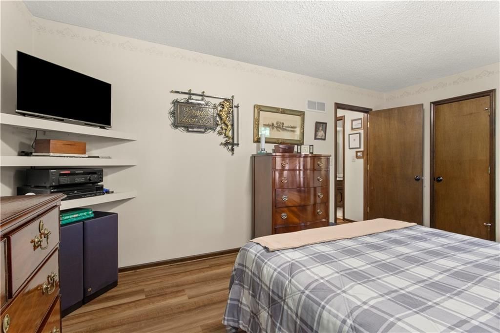 404 NE Locust Drive — photo 15