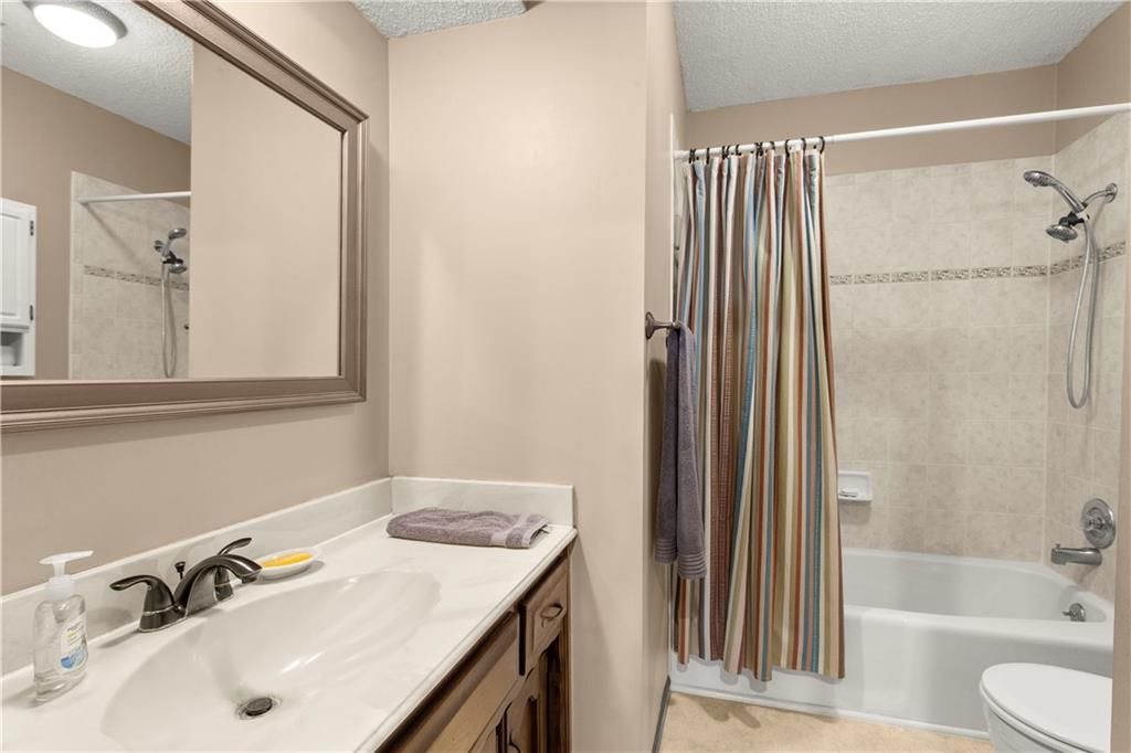 404 NE Locust Drive — photo 18
