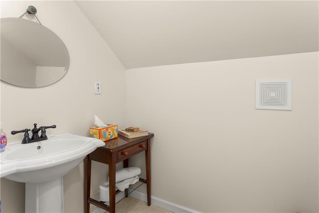 404 NE Locust Drive — photo 22