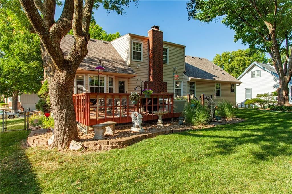 404 NE Locust Drive — photo 27